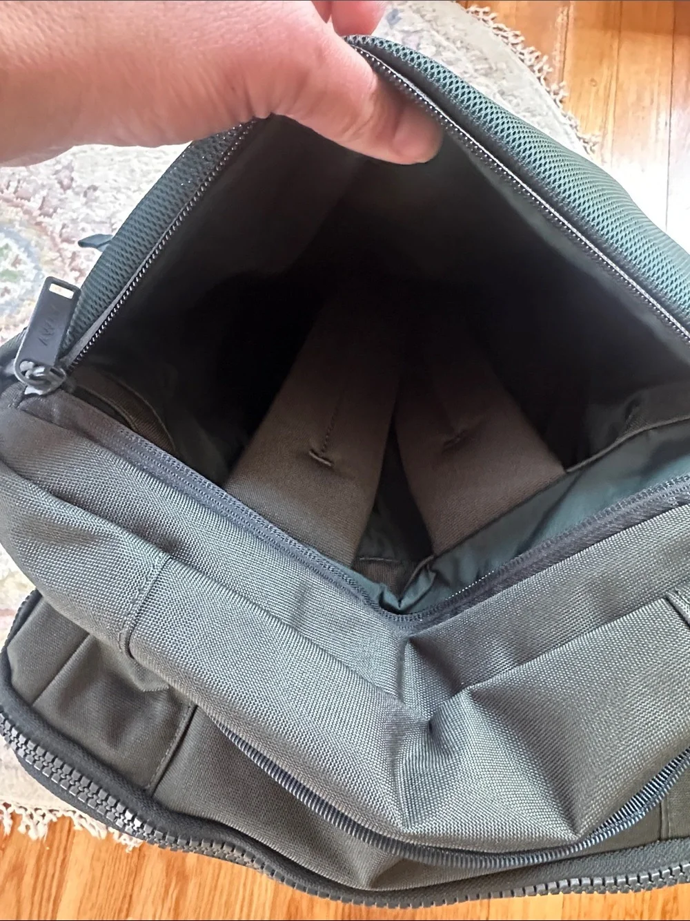 AWAY Active Convertible Backpack 45L, forest green